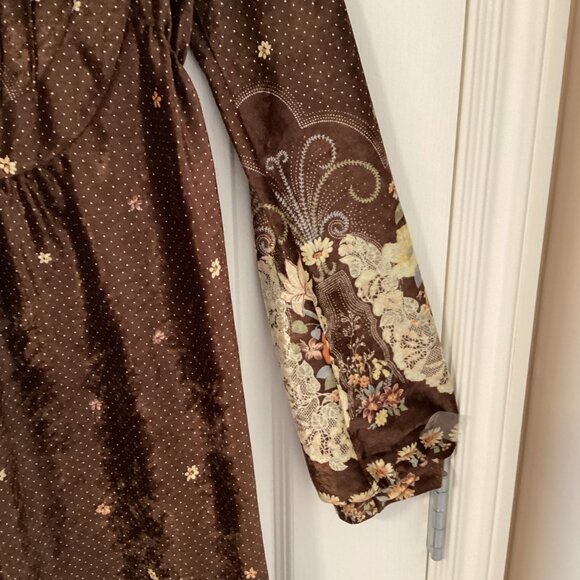 213 Women's Brown Dress Crush Velvet Vintage Retro Style Ruffles Long Sleeves - Picture 4 of 12